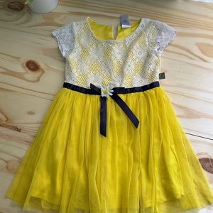 Girls size 5 dollie & me dress
